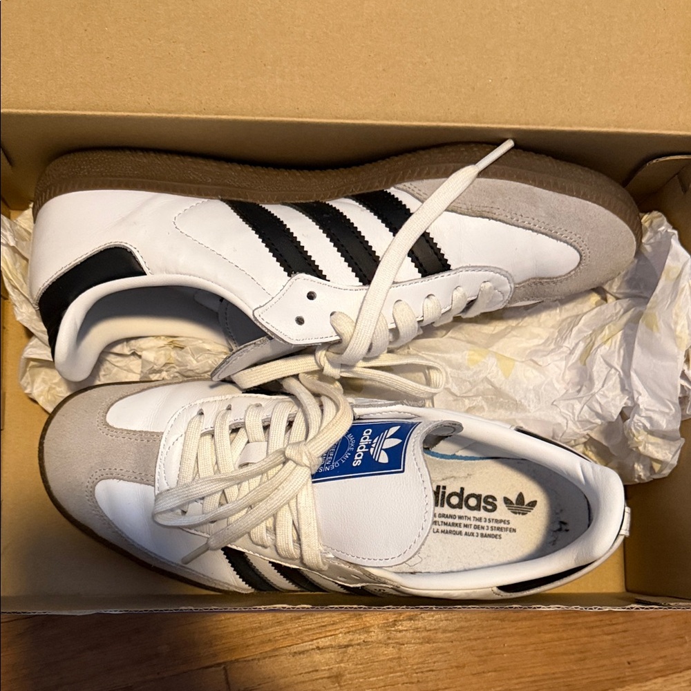 Samba’s white with color stripes